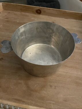 Dehillerin  Silver Metal Pan with Heart Handles